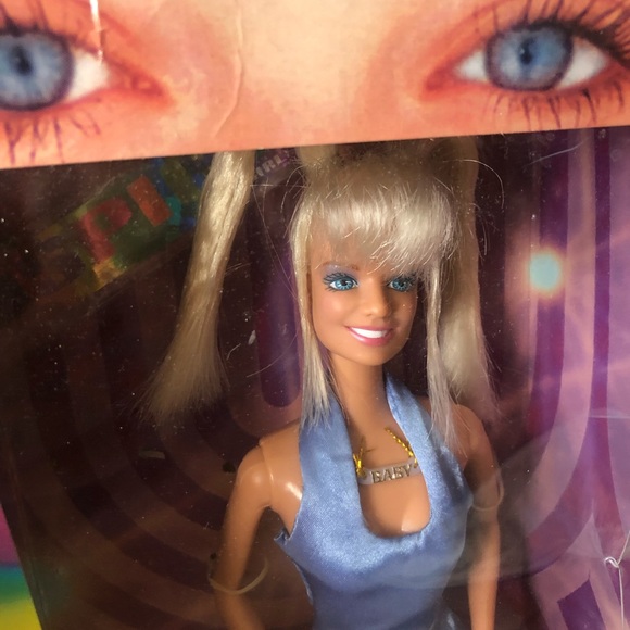 SPICE GIRLS on tour EMMA doll - Picture 3 of 9